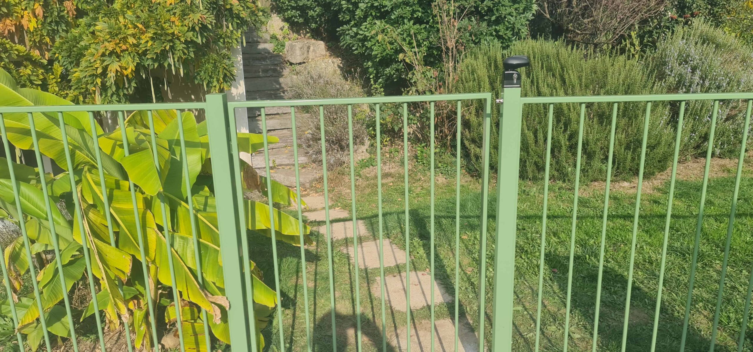 Barrière de piscine thermolaquée