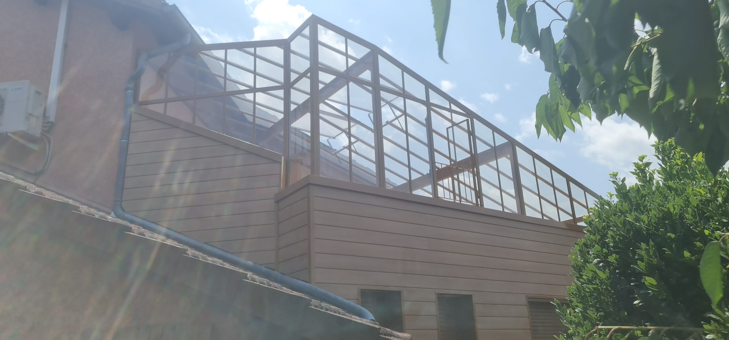 serre acier sur terrasse